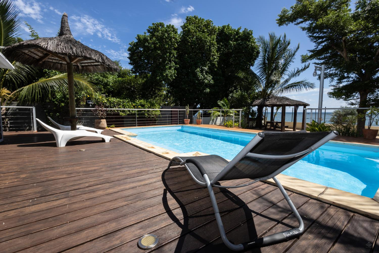 Facilities 2, Les Villas 33 Bis, Black River
