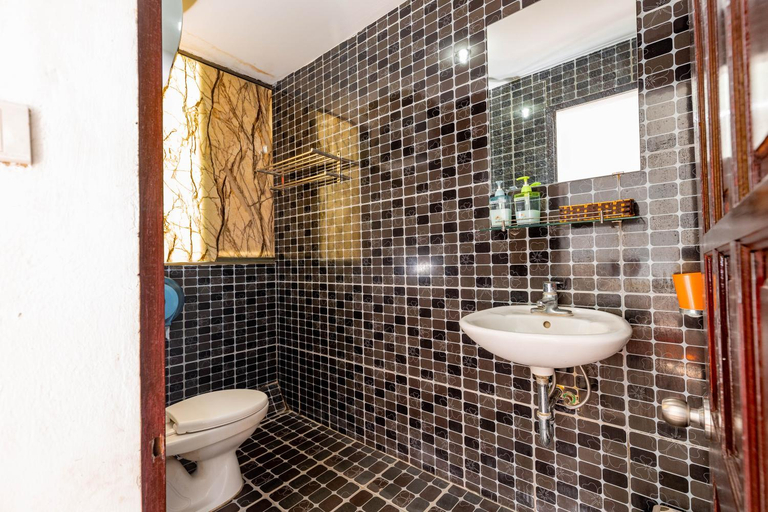 Bathroom 4, Hanoi View Legend Hotel, Hoàn Kiếm