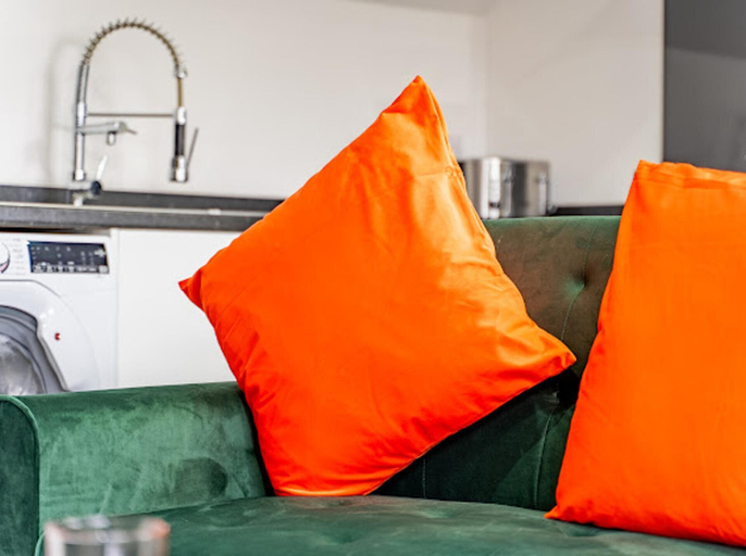 Interior 4, Birmingham Apt-sleeps 4-walk to City Centre-pets, Birmingham