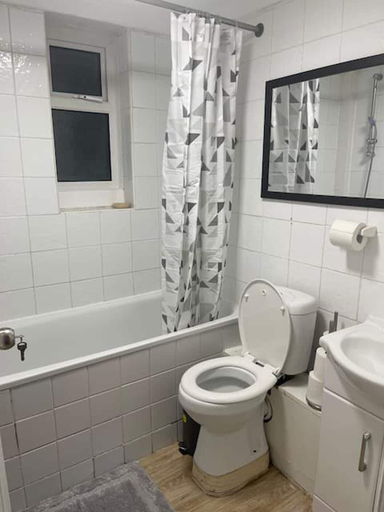 Others 4, Tms 3bdr Tilbury - Free Parking, Thurrock