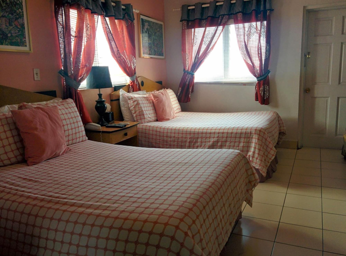 Bedroom 3, Towne Hotel