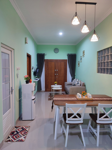 Dining Room 2