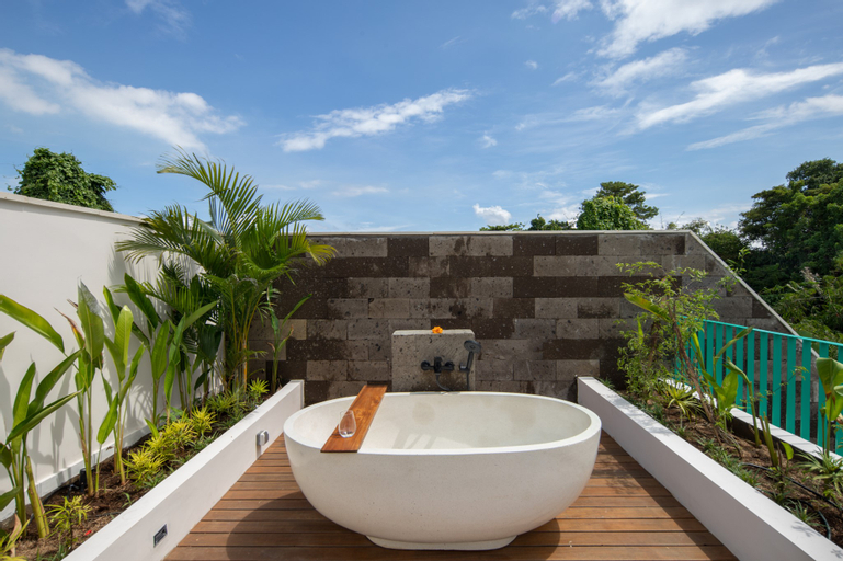 Bathroom 8