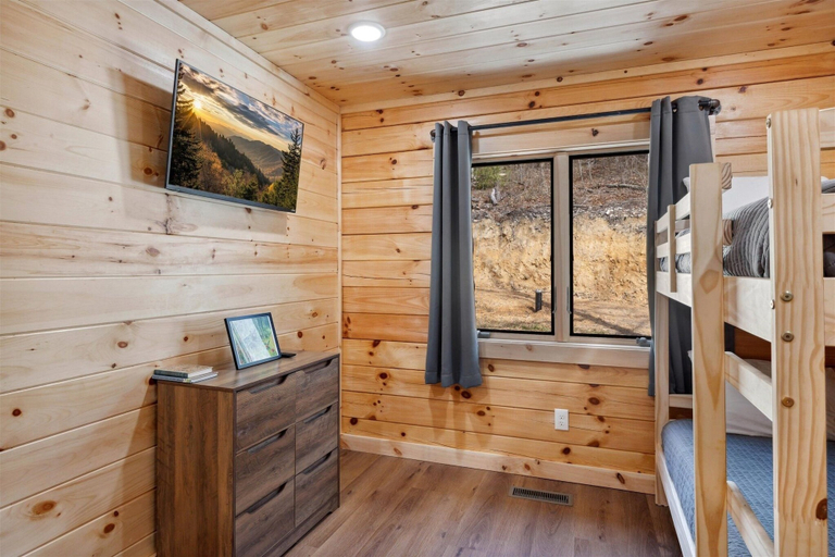 Others 2, Above The Summit 5 Bedroom Cabin by RedAwning, Sevier