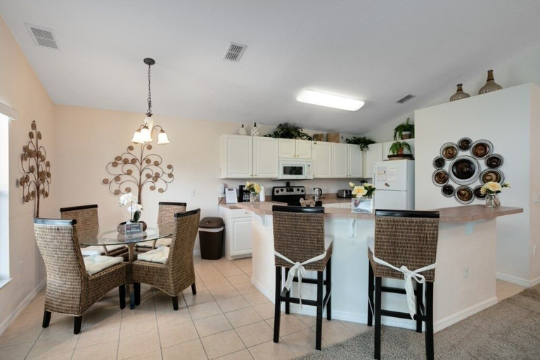 Others 2, Beautiful 4 Bedroom Pool & Spa Villa Villa by RedAwning, Polk