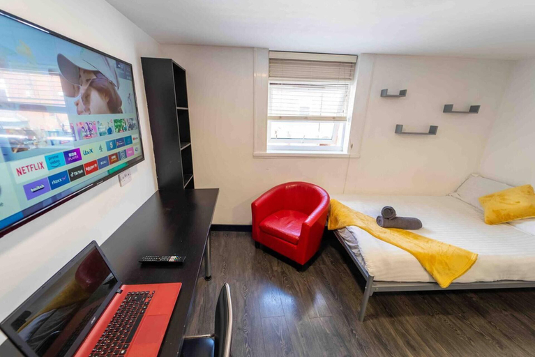 Others 3, Modern Studio Available Close to the City, Birmingham
