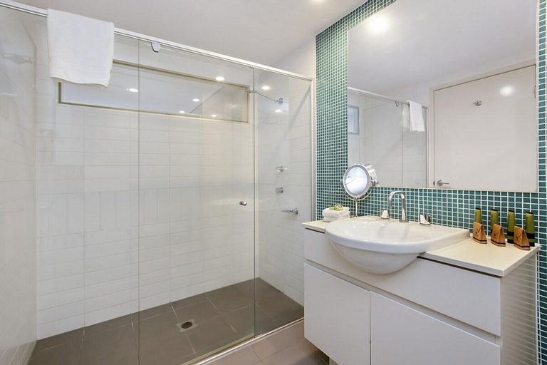 Bedroom 2, Hotel Room w/ WIFI & Private Plunge Pool Included, Tweed - Tweed-Heads