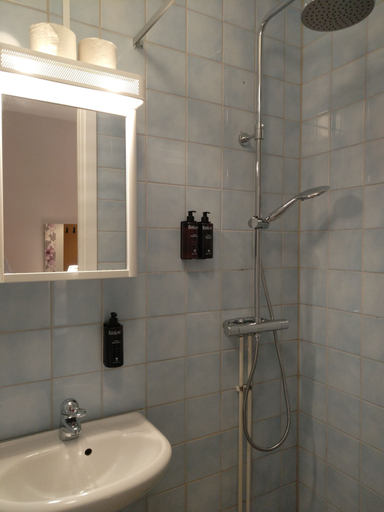 Bathroom 4, Hotell Stella, Uppsala