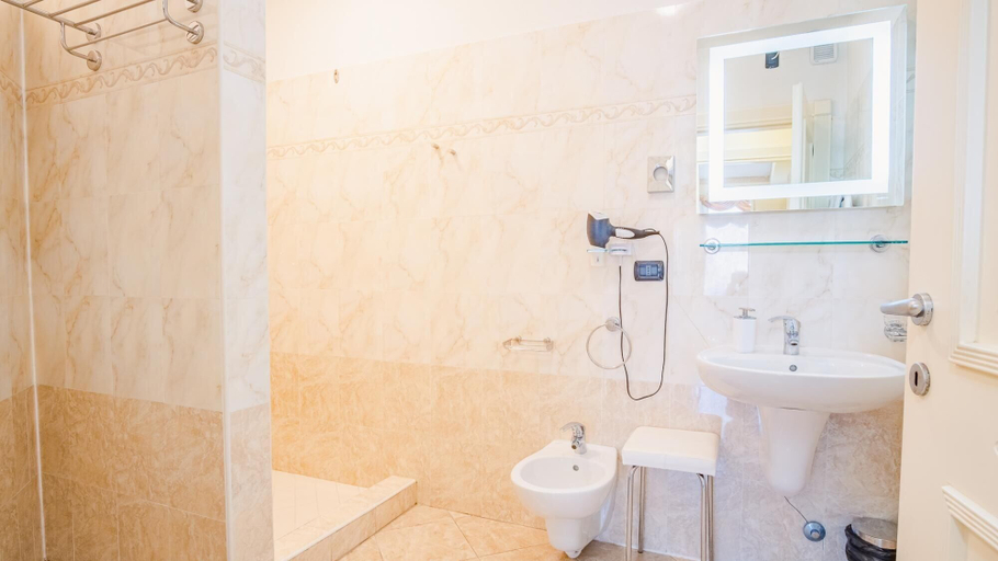 Room 5, 201 Relais du Lac Village - Italian Homing, Brescia