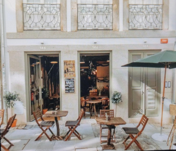 Food & Drinks, PORTO DOWNTOWN Rua das FLORES, Porto