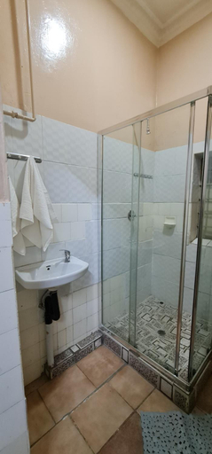 Bathroom 3, My House Guest House, City of Tshwane