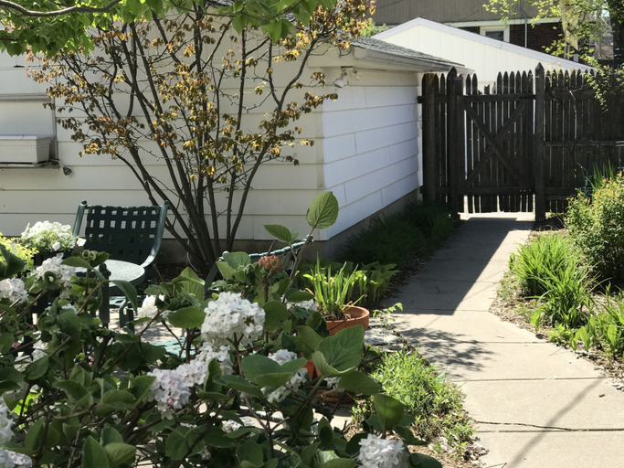 Exterior & Views 2, Beautiful Luxury Suite B Shorewood Home, Milwaukee