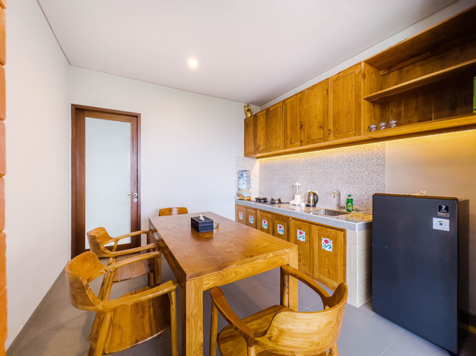 Dining Room 5