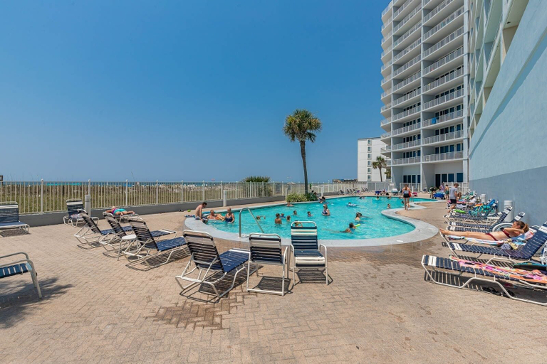 Pool 4, Lighthouse 814 2 Bedroom Condo, Baldwin