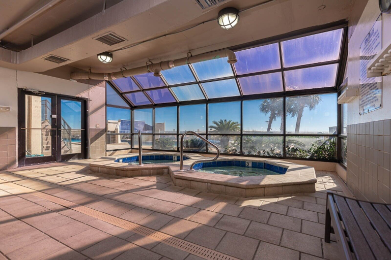 Sport & Beauty 5, Phoenix East 1201, Baldwin