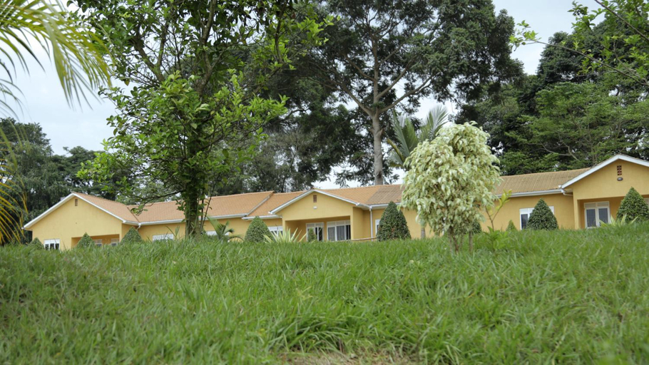 Others 3, Kaz Breeze Gardens, Jinja