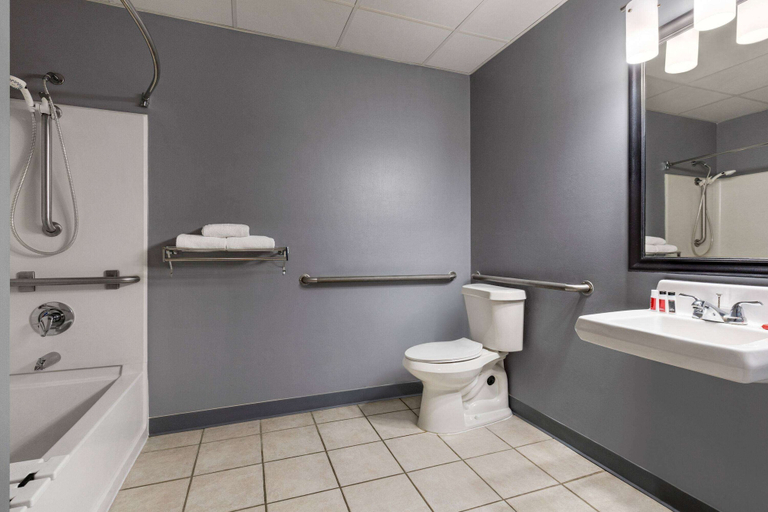 Bathroom 4, Super 8 by Wyndham Grove City, Mercer