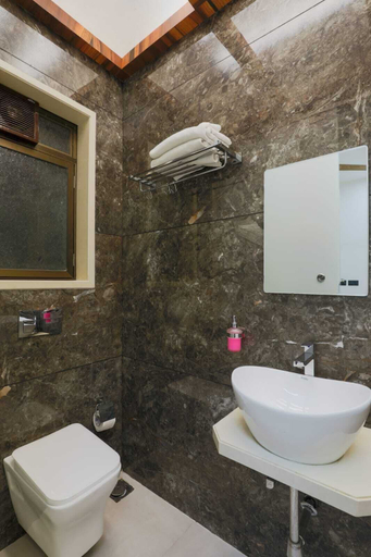 Bathroom, The Cattleya Hotel - Marol Andheri East, Mumbai Suburban