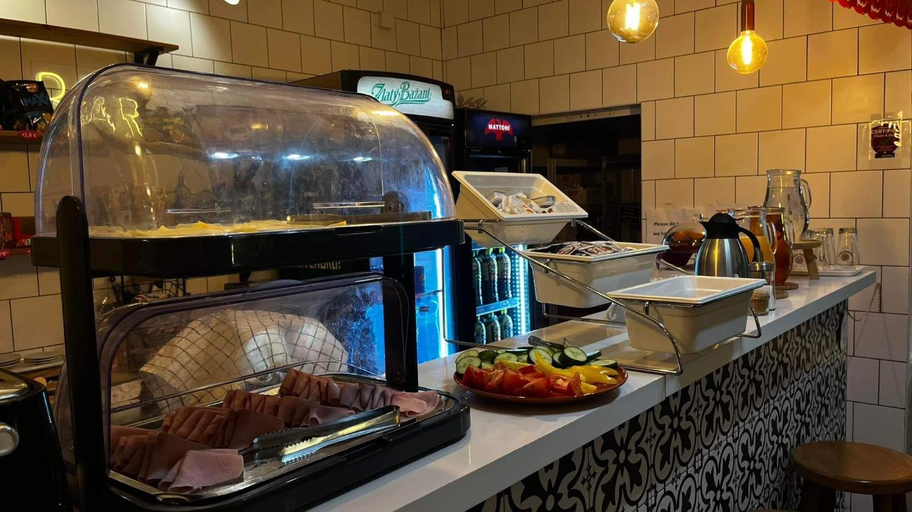 Food & Drinks 5, Safestay Bratislava Presidential, Bratislava I