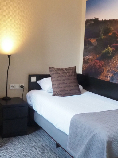 Bedroom 4, Hotel Restaurant Talens, Coevorden