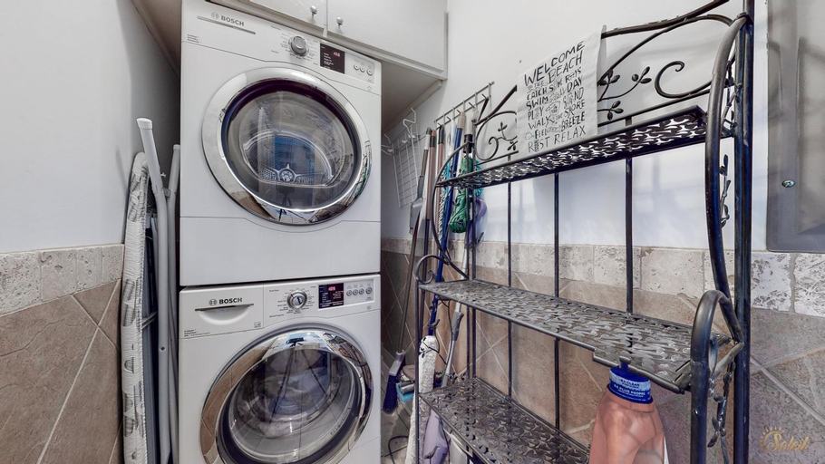 Bathroom 4, Huge Balcony - Beachfront - Renovated - FLPCB87