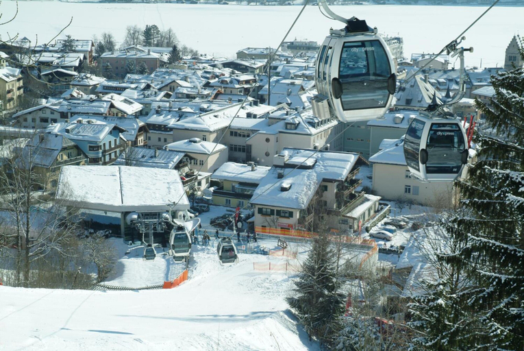 Aerial view, Pension Hubertus, Zell am See