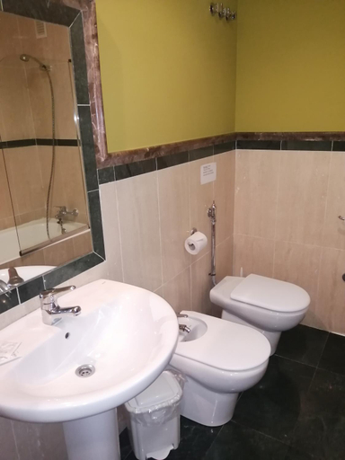 Bathroom 3, Hotel Artea Errota, Vizcaya