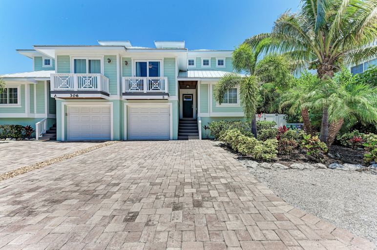 Exterior & Views 2, Turtle's Bay managed by Beach Retreats, Manatee