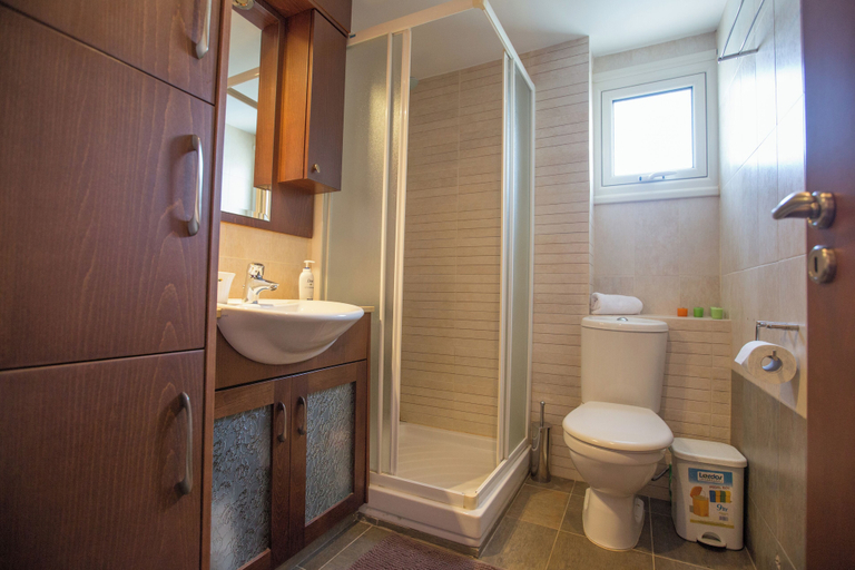 Bathroom, Protaras Holiday Villa Jo78