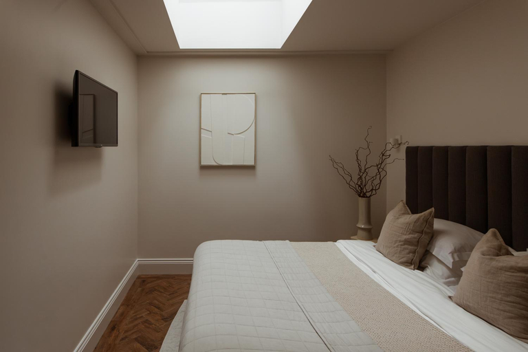 Bedroom 2, HIDEOUT Hotel, Kingston upon Hull