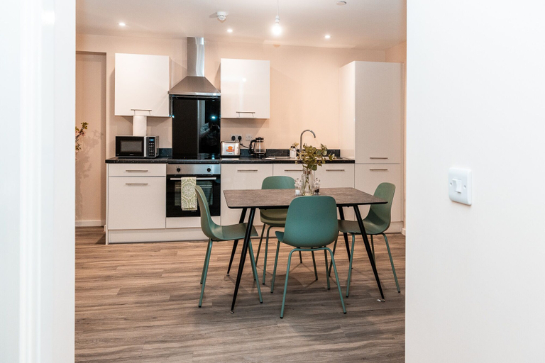 Private kitchen 3, Captivating 2-bed Apartment in Manchester, Manchester