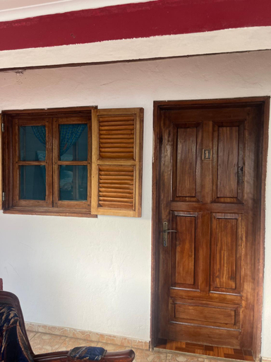 Others 3, Elitineide Guest House, Água Grande