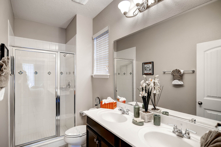 Bathroom, 4329ac - Solterra Gated Resort 5 Bedroom Home by RedAwning, Polk