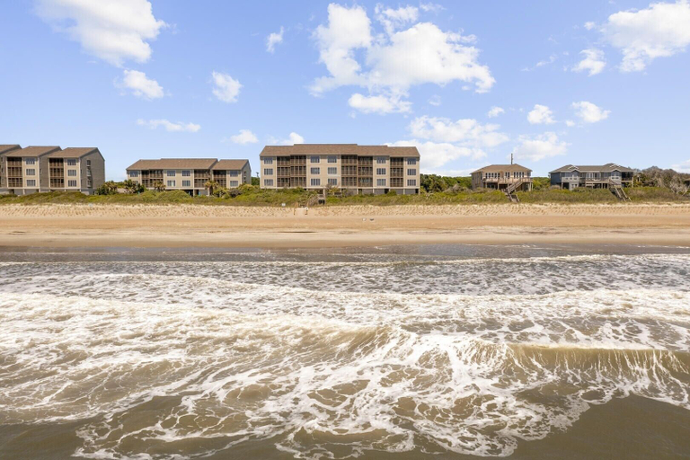 Beach 4, Point Prospect Shores 2 Bedroom Condo by RedAwning, Carteret