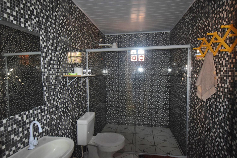 Bathroom 2, Casa de Praia Caminho das Indias, Santa Cruz Cabrália