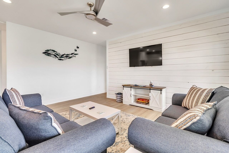 Living area 3, Just Beachy 3 Bedroom Home by RedAwning, Galveston