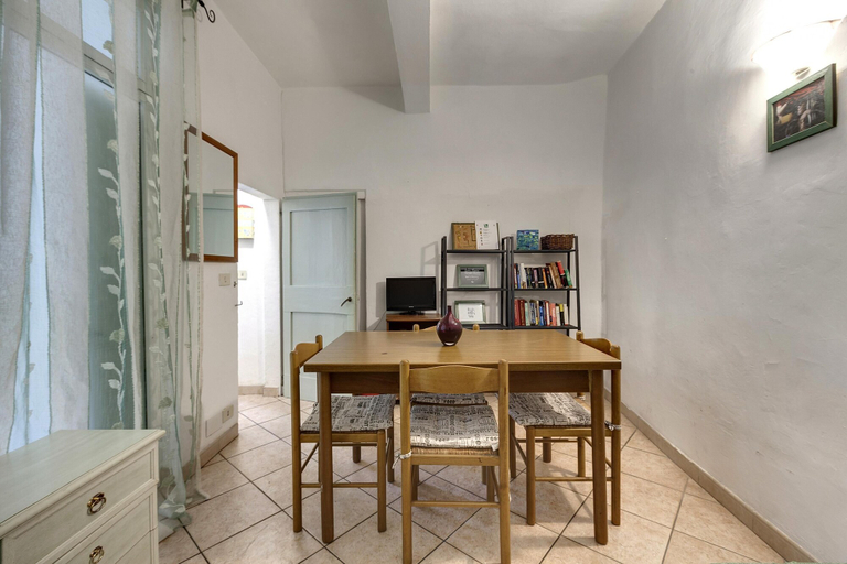 Room 4, Sapiti 2 G in Firenze, Florence