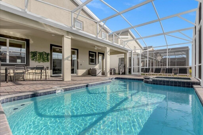 Sport & Beauty 5, 9 Bedroom Champions Gate Home by RedAwning, Osceola