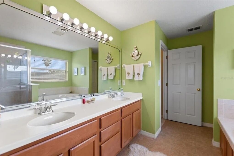 Bathroom 4, Henley Haven 6 Bedroom Villa by RedAwning, Polk