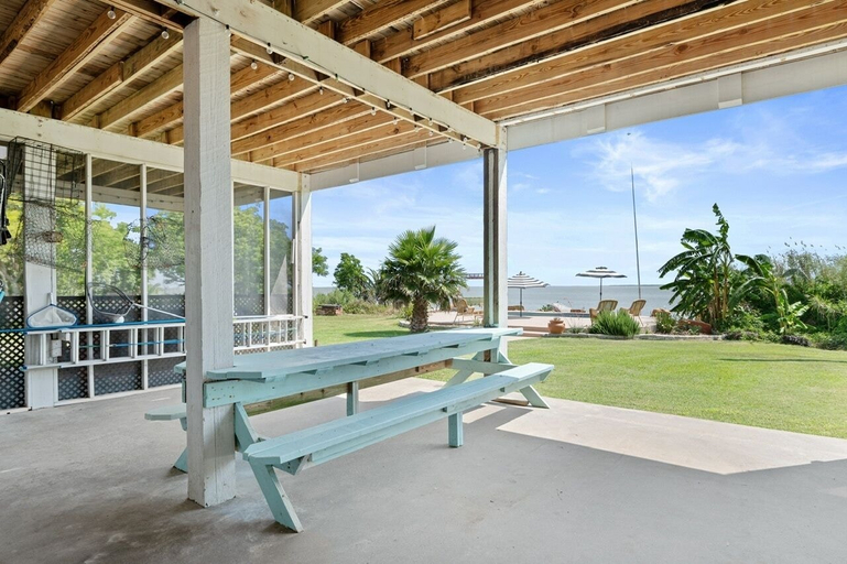 Property grounds 3, The Peach Pelican 3 Bedroom Home by RedAwning, Galveston