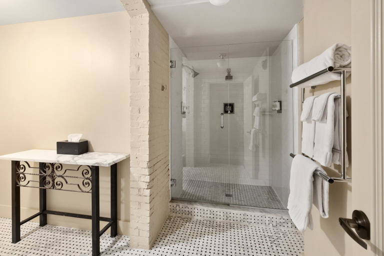 Bathroom 3, The Francis, Cumberland