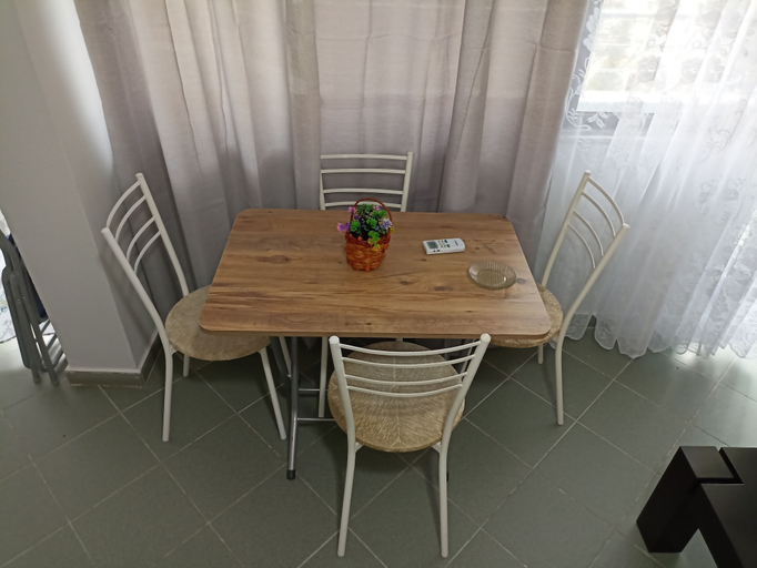 Others 4, Elegant Beachfront Loft in Plazh, Durrësit