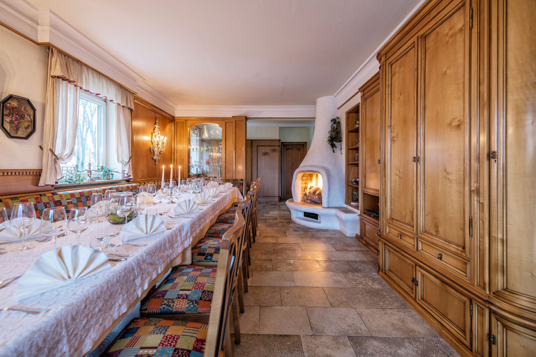 Bedroom 2, Hotel Dreiflüssehof, Passau