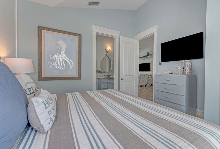 Others 5, 307 65th Street managed by Beach Retreats, Manatee