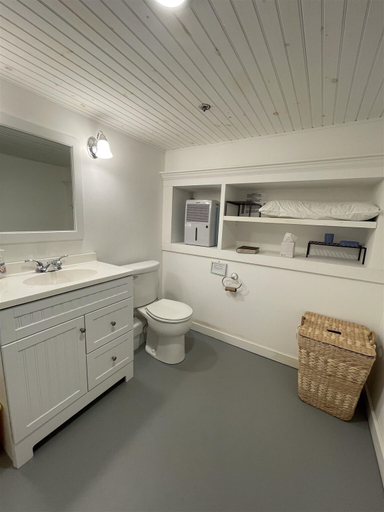 Bathroom 2, Tremont Limit 10 4 Bedroom Villa by RedAwning, Cumberland