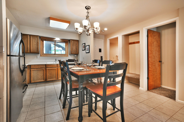 In-room dining 5, Snow Flower 010 2 Bedroom Condo by RedAwning, Summit