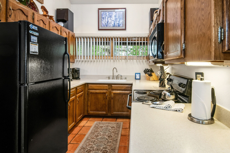 Private kitchen 3, Snowfox #302 2 Bedroom Condo by RedAwning, Eagle