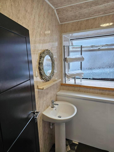 Bathroom 4, Skyline King Studio Room 201, Swansea