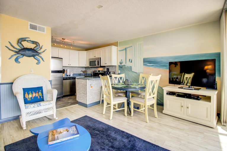 Living area 4, 0910 Gone To The Beach by Atlantic Towers, New Hanover