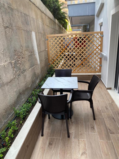 Others 5, Saranda Rooms, Sarandës
